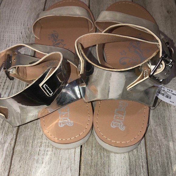 Silver Sandal - Picture 3 of 4